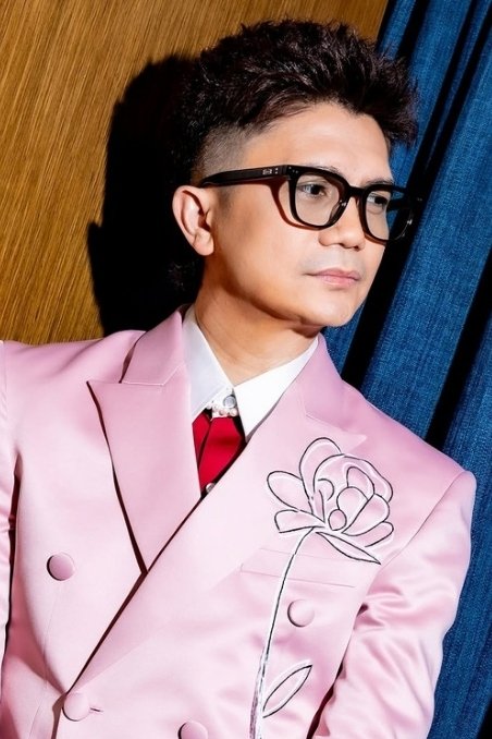 بازیگر Vhong Navarro  