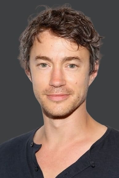 بازیگر Tom Wisdom  