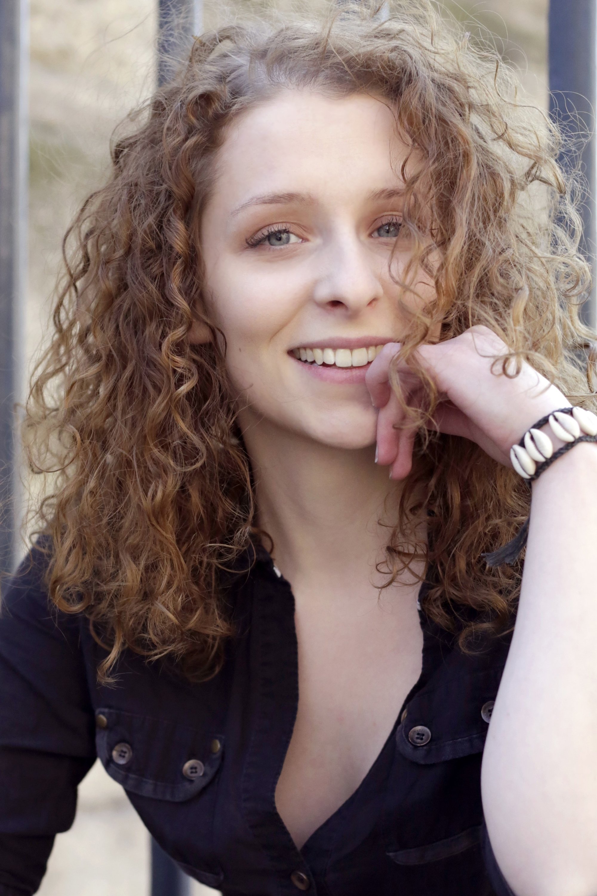 بازیگر Adèle Esseger  