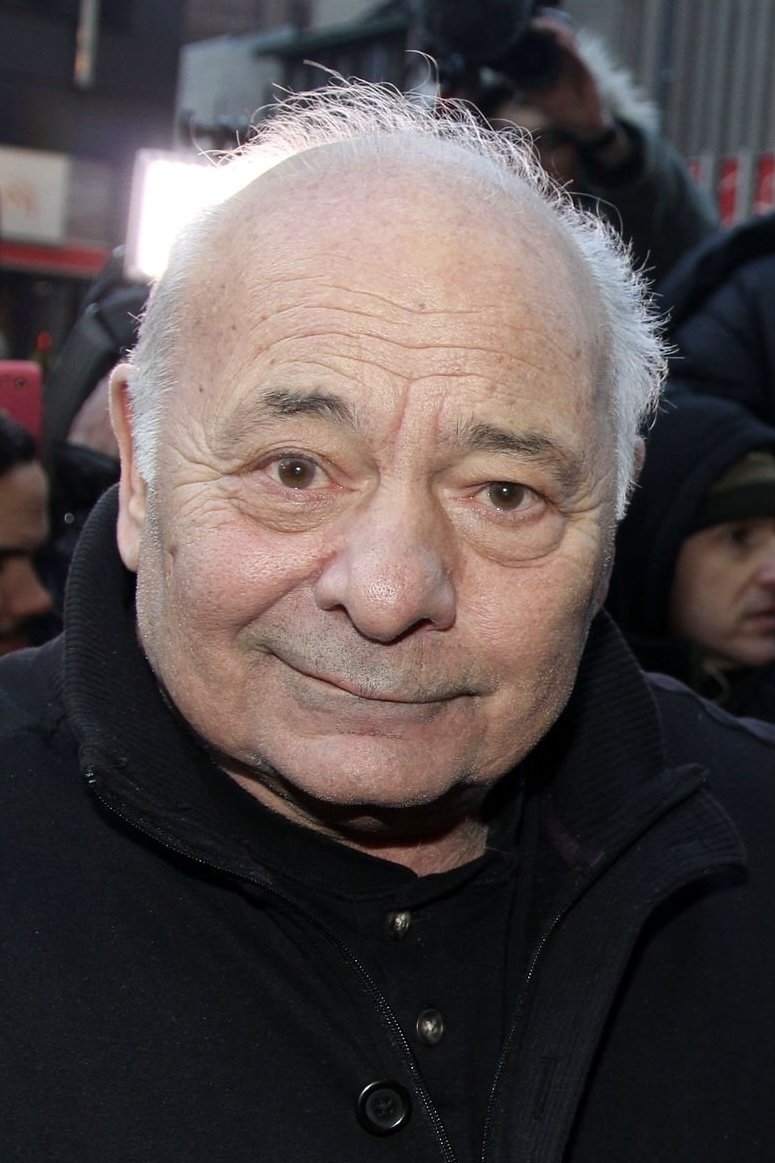 بازیگر Burt Young  