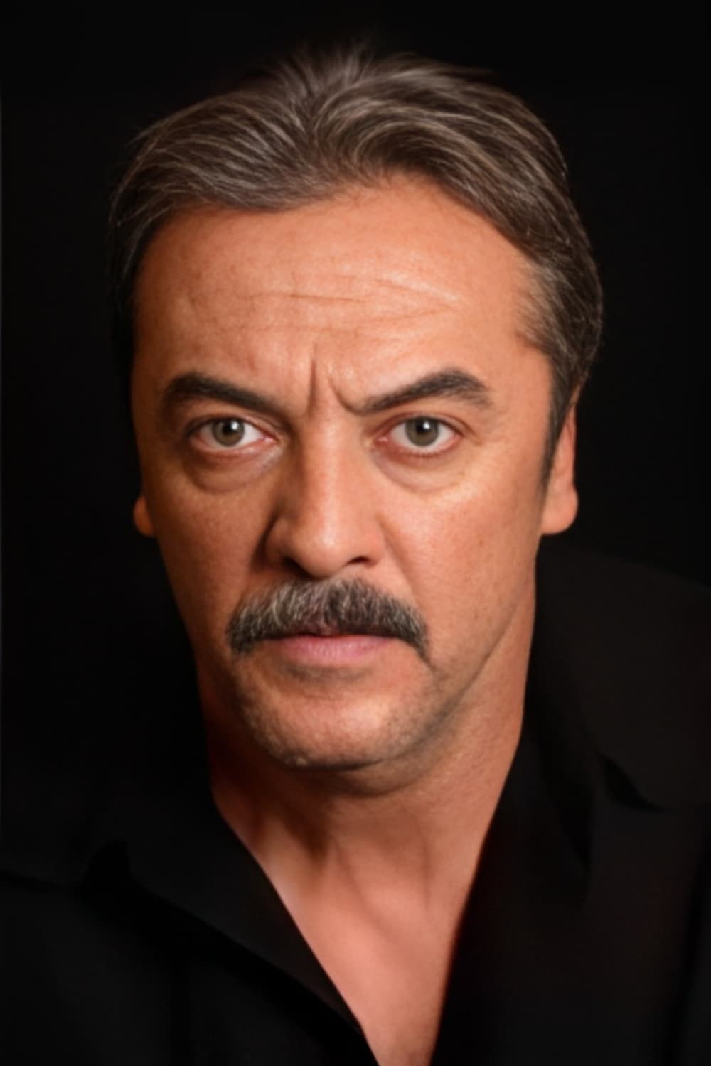 بازیگر Mesut Akusta  