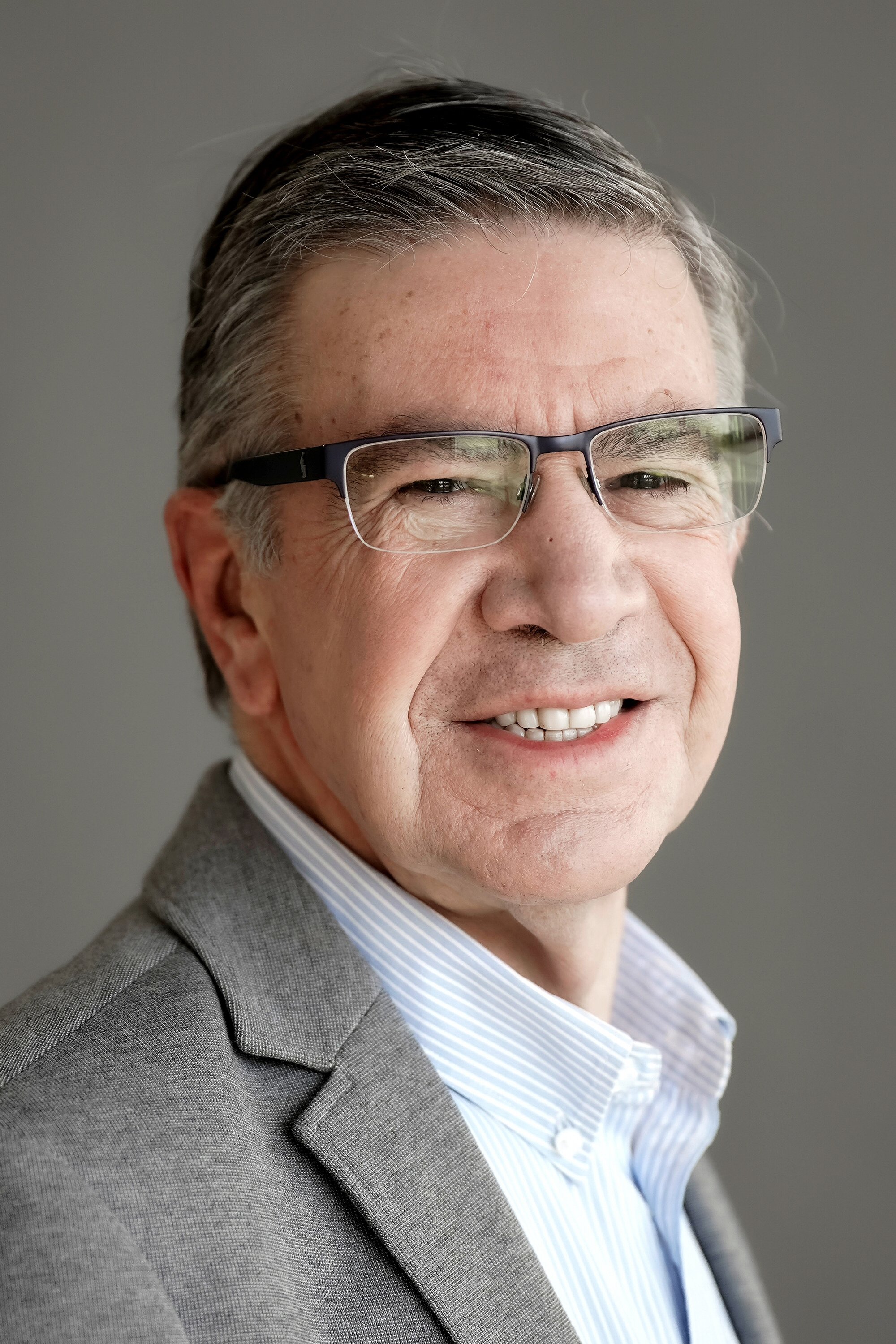 بازیگر Joaquín Lavín  