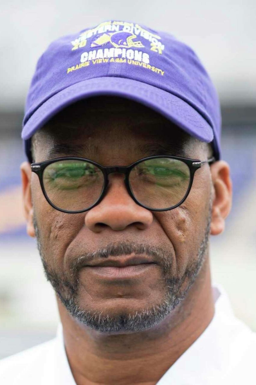 بازیگر Bubba McDowell  