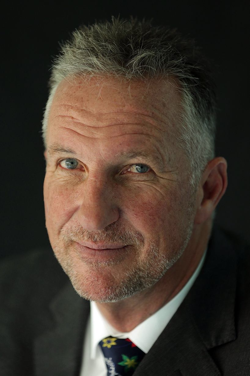 بازیگر Ian Botham  