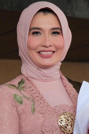 بازیگر Arzeti Bilbina  