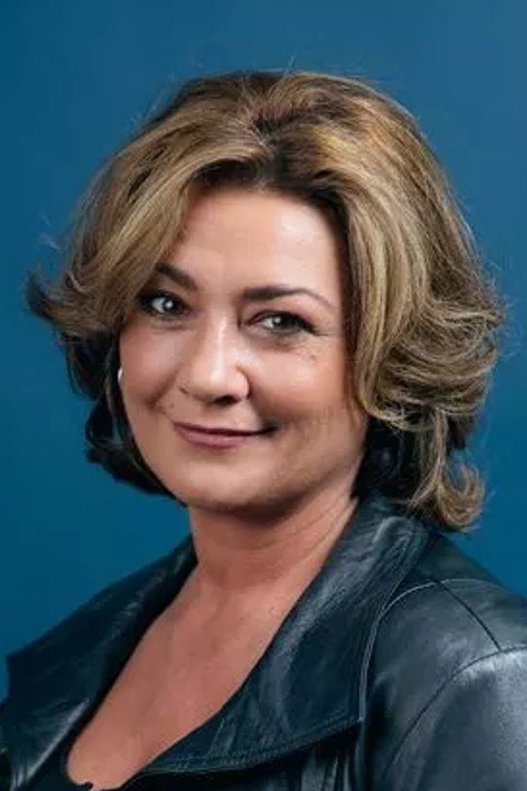 بازیگر Natalie J. Robb  