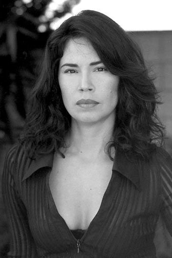 بازیگر Kateri Walker  