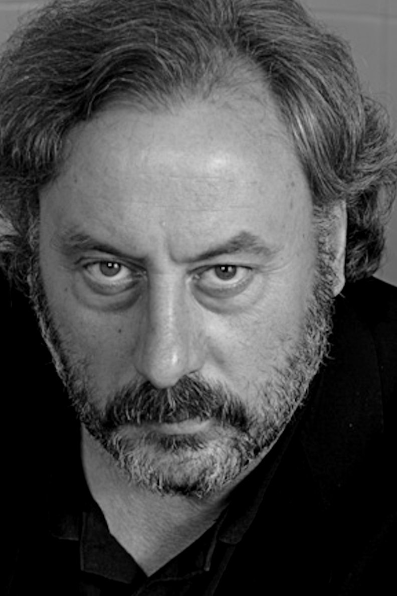 بازیگر Julio Llamazares  