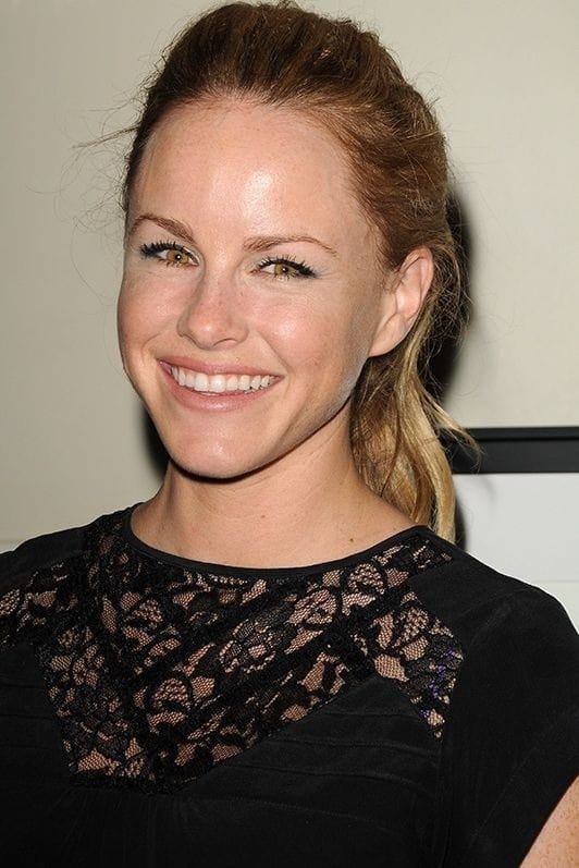 بازیگر Julie Berman  