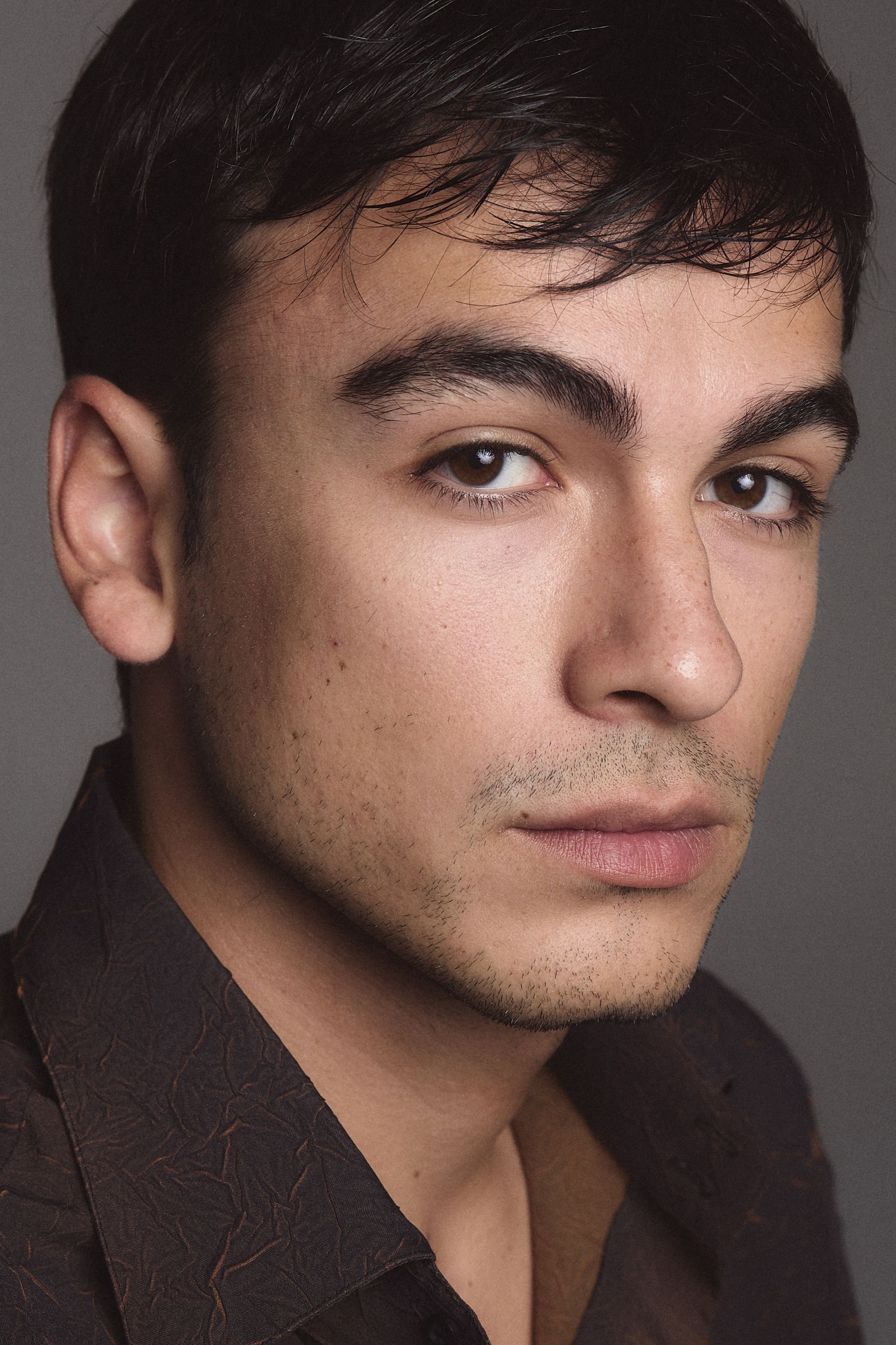 بازیگر Adrián López  