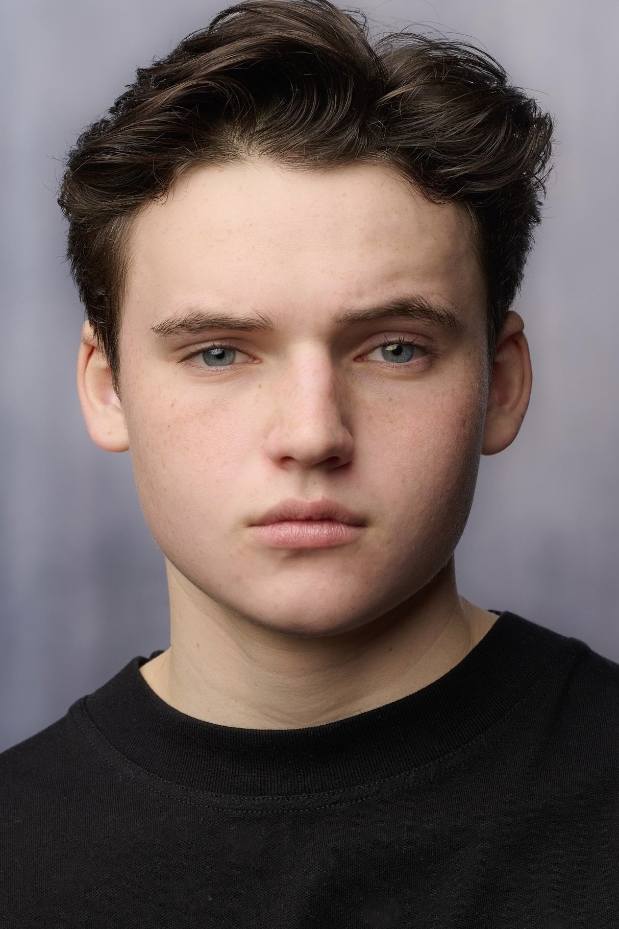 بازیگر Benjamin Evan Ainsworth  