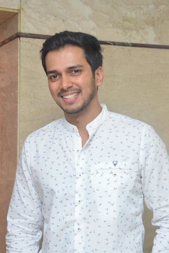 بازیگر Akhil Iyer  