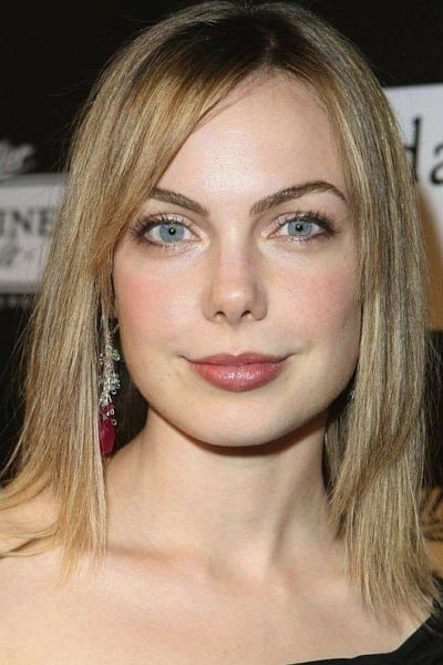 بازیگر Amanda Walsh  