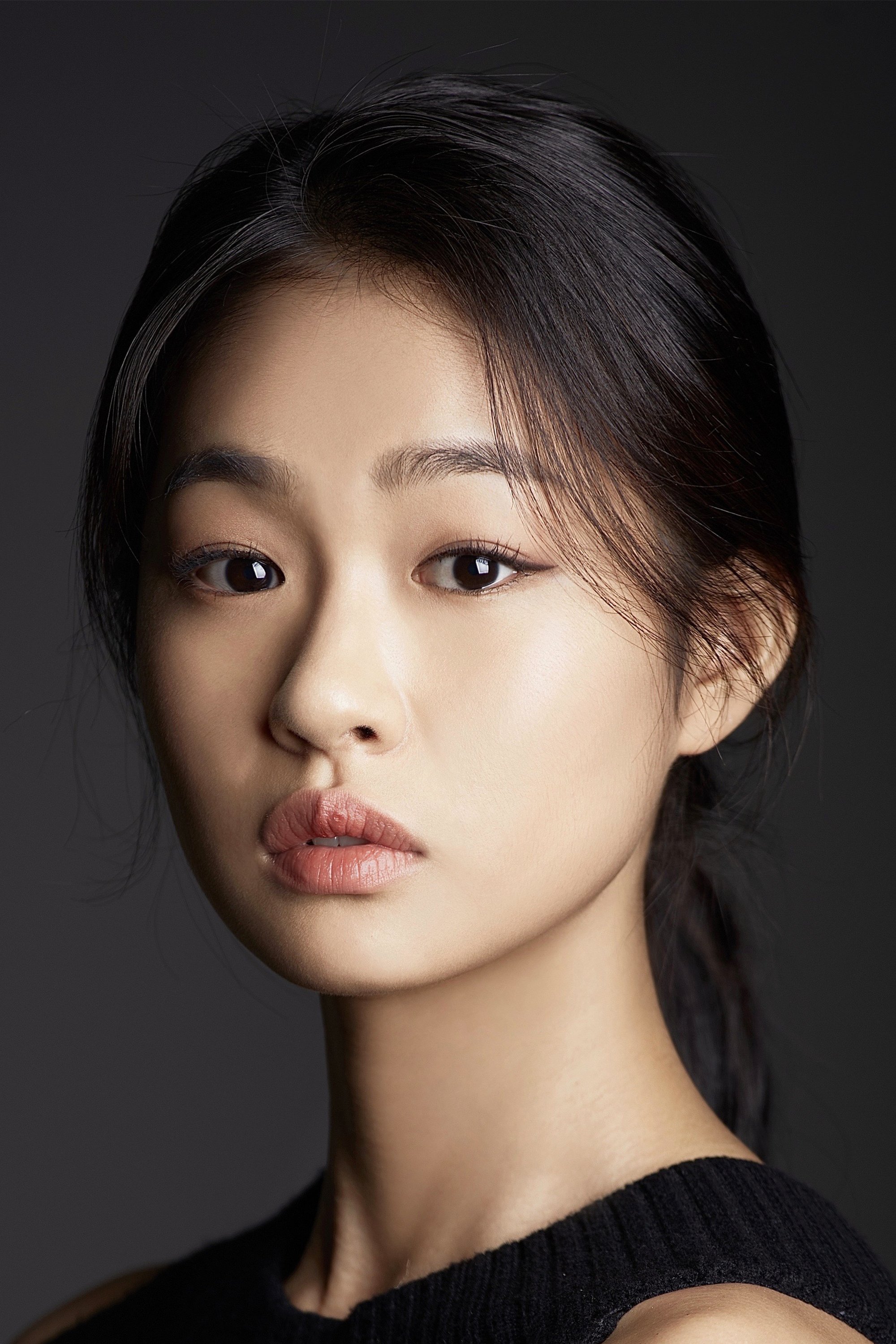 بازیگر Erin Yoo  