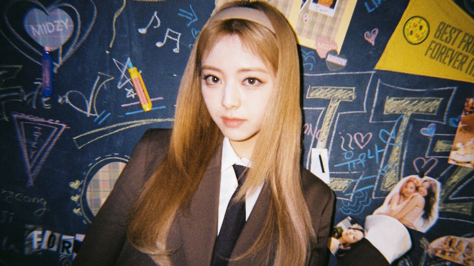 ITZY 2023 Season's Greetings [Best Friends Forever]|ITZY 2023 Season's Greetings [Best Friends Forever]