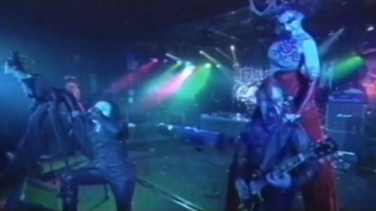 Cradle Of Filth: Heavy Left-Handed & Candid|Cradle Of Filth: Heavy Left-Handed & Candid