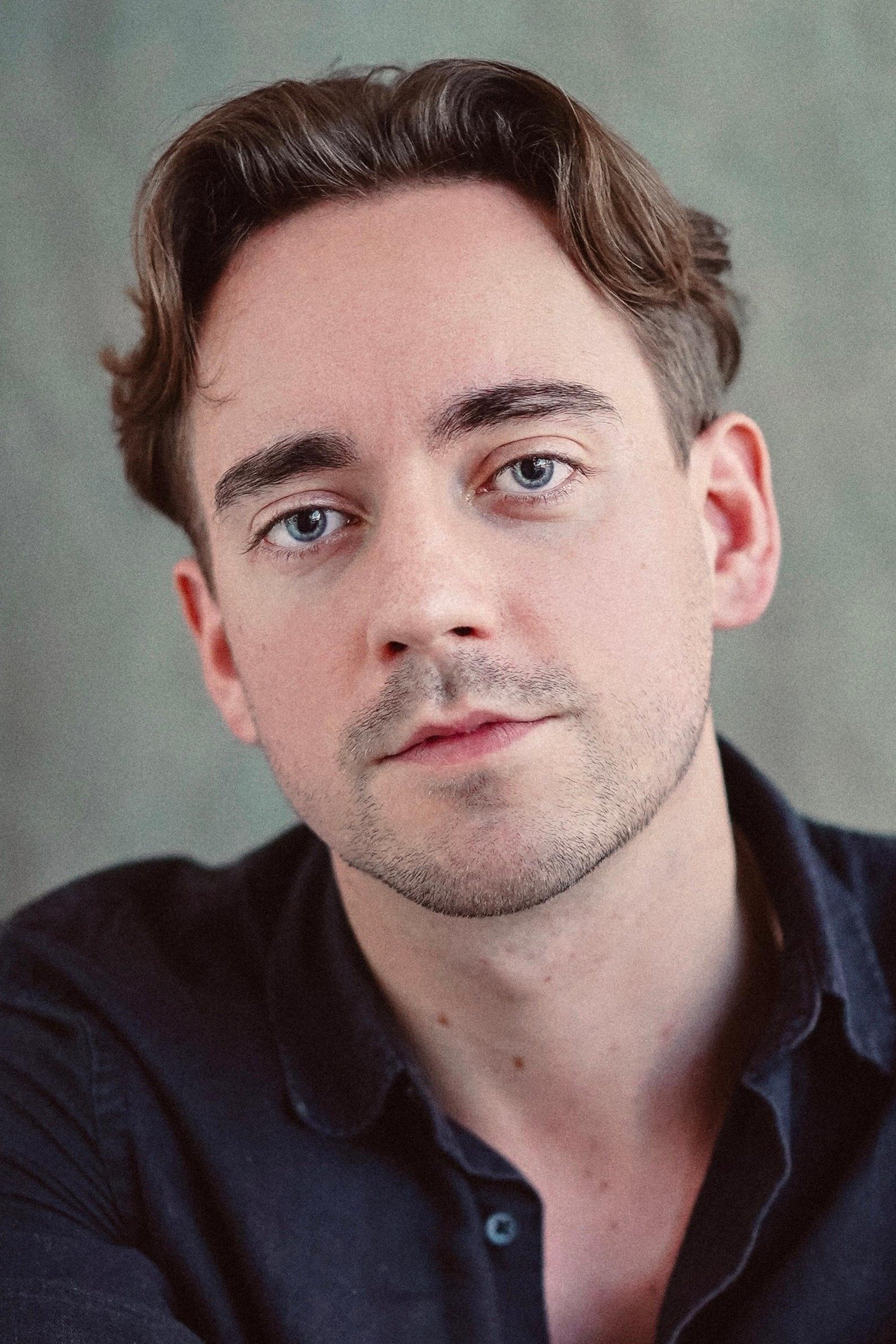 بازیگر Declan Mason  