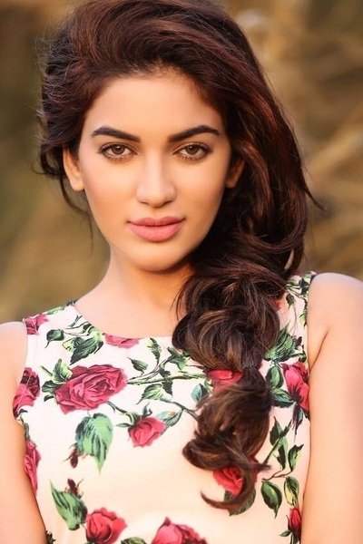 بازیگر Drishtii Grewal  