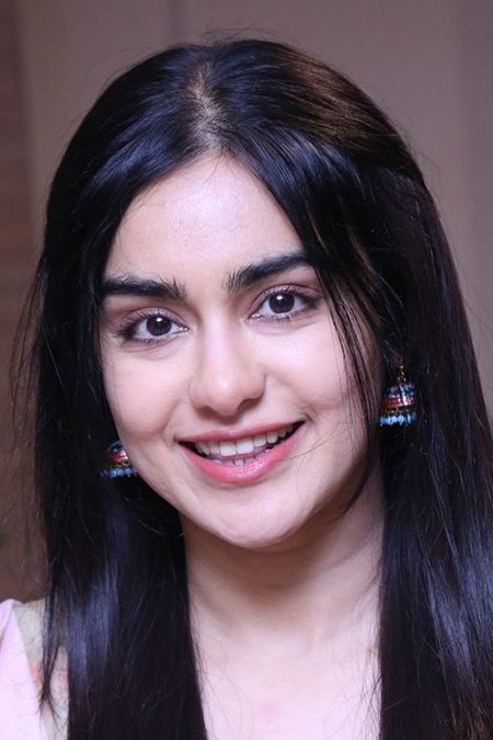بازیگر Adah Sharma  