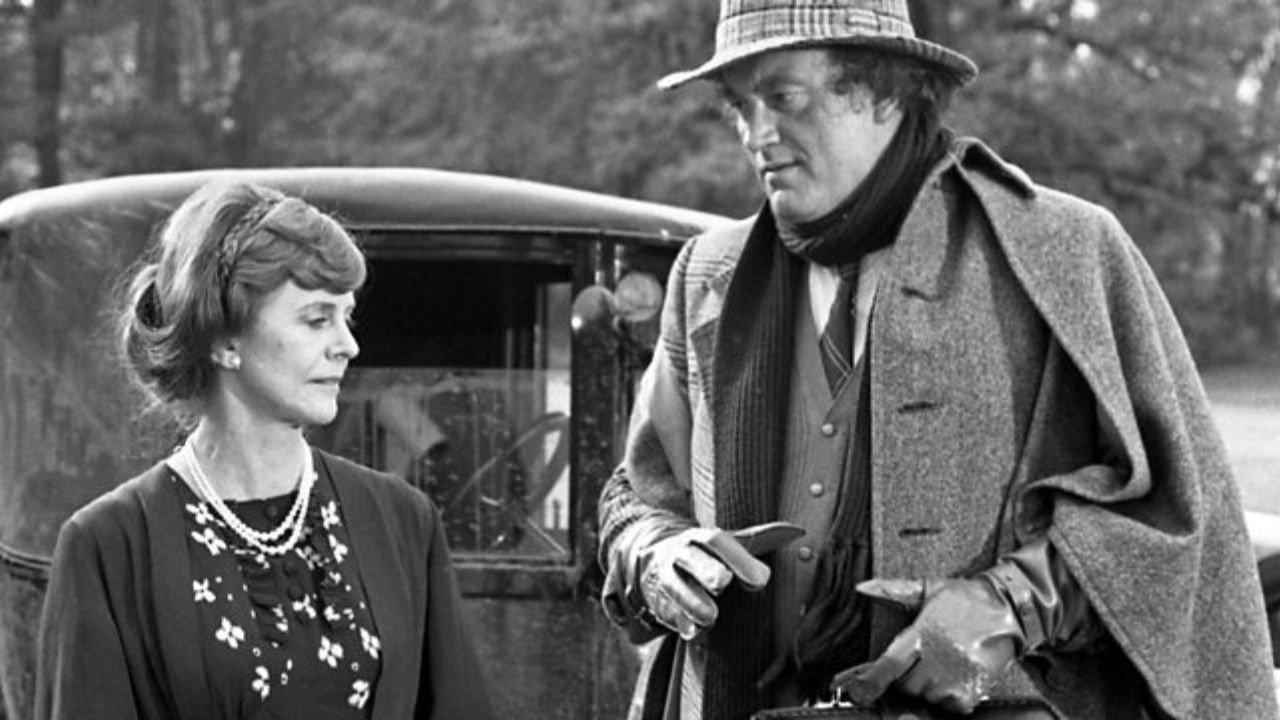 Murder at Moorstones Manor|Murder at Moorstones Manor