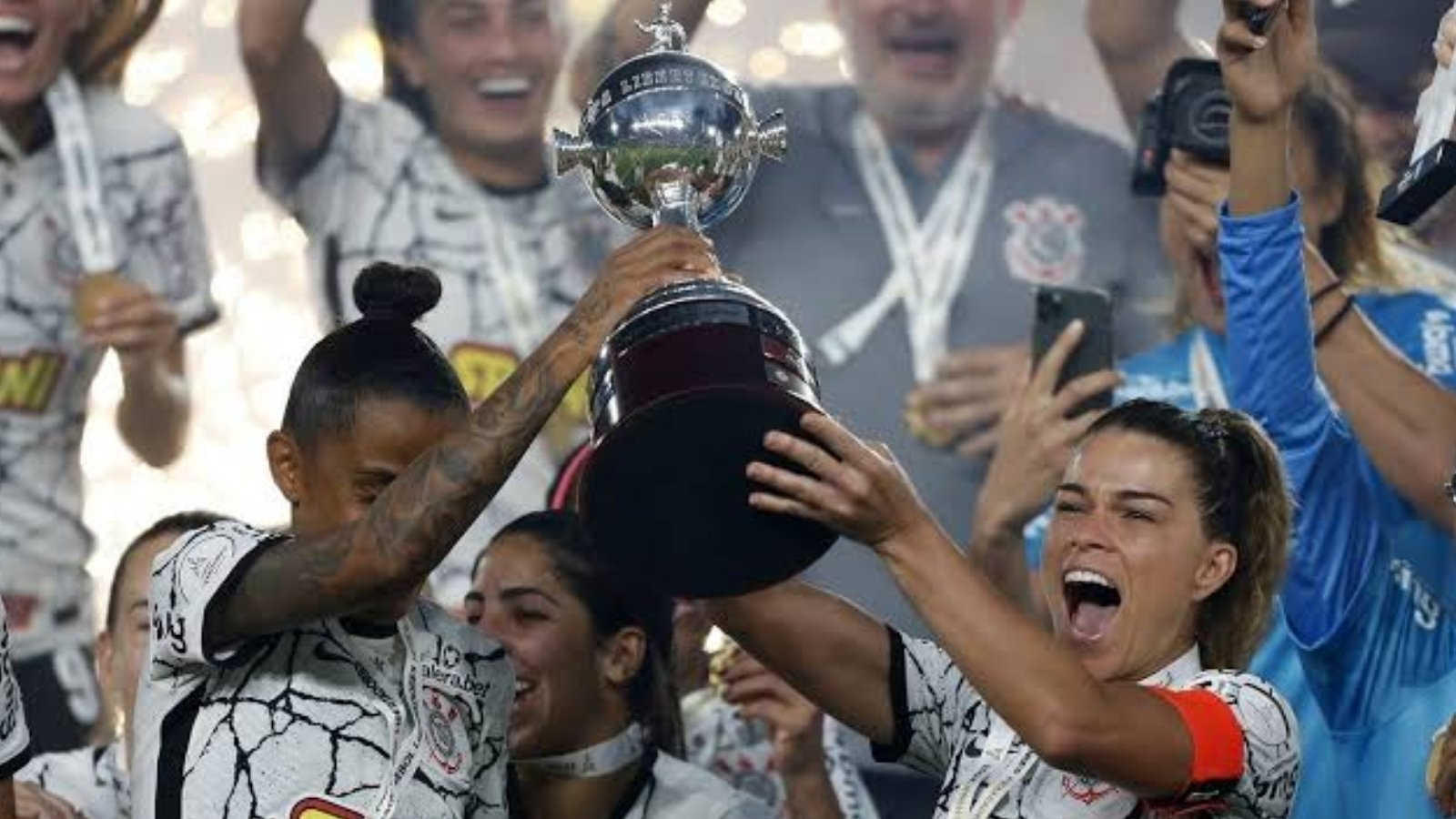 A Glória é Delas - Corinthians Tricampeão da América|A Glória é Delas - Corinthians Tricampeão da América