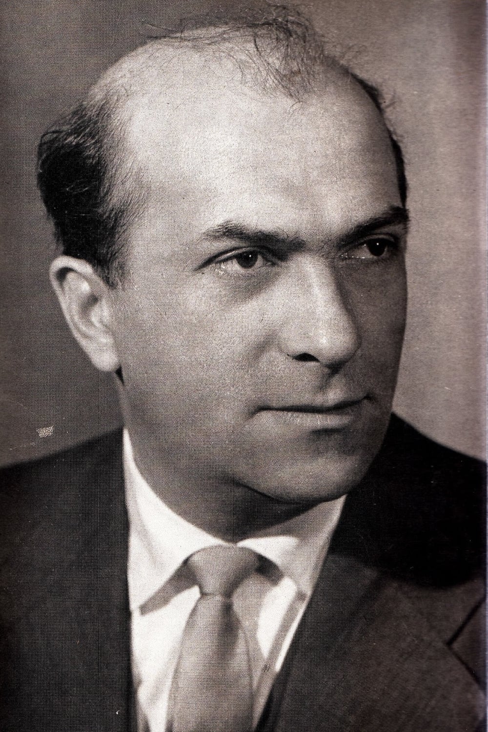 بازیگر Costel Constantinescu  