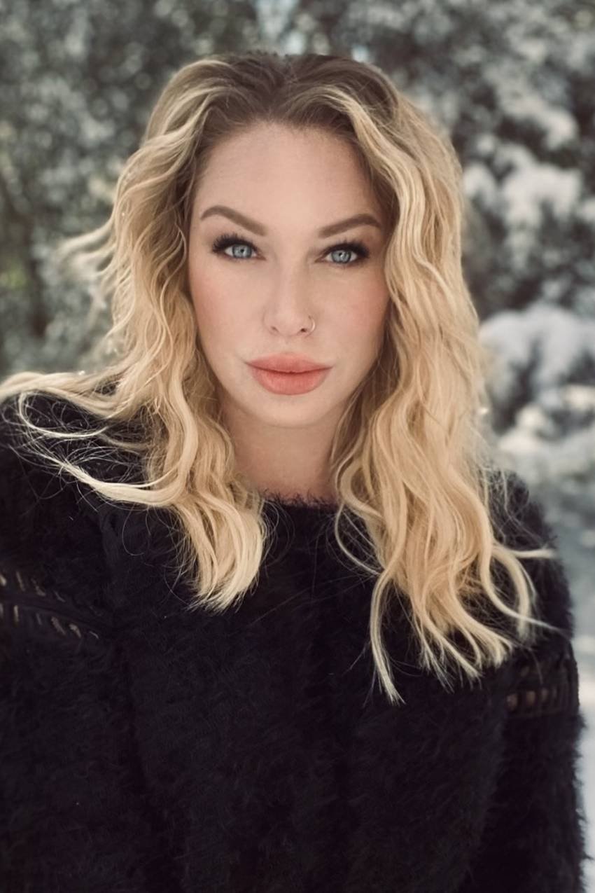 بازیگر Jecca Bitner  