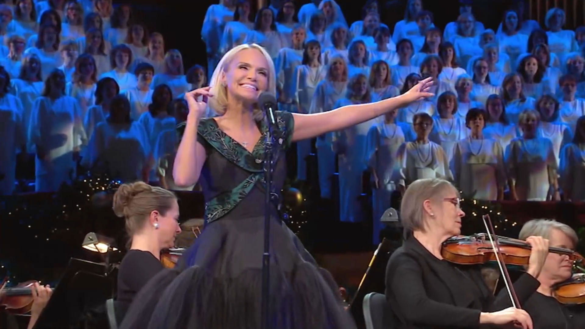 Angels Among Us: The Tabernacle Choir at Temple Square featuring Kristin Chenoweth|Angels Among Us: The Tabernacle Choir at Temple Square featuring Kristin Chenoweth