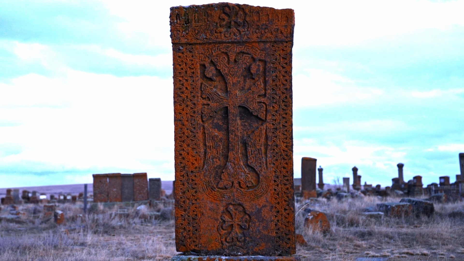 Մահարձան|Մահարձան