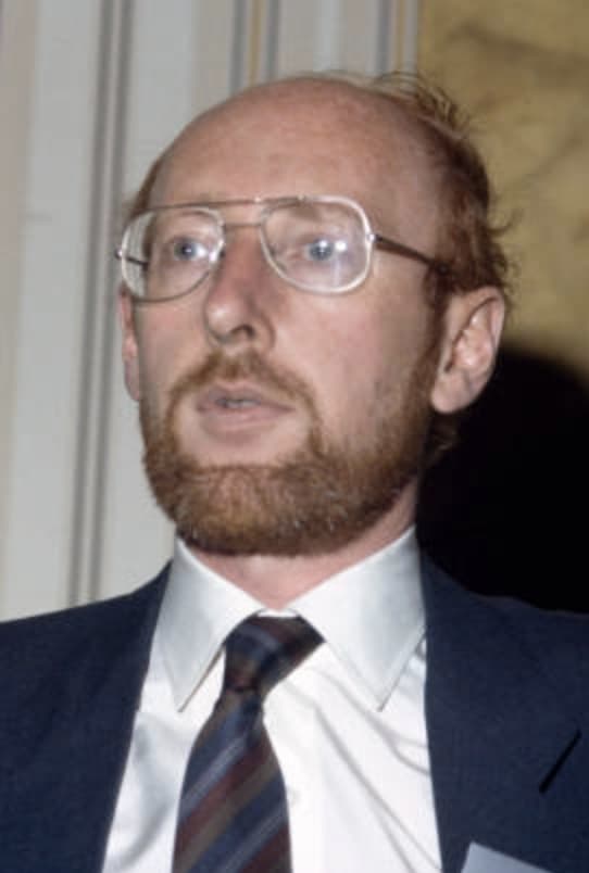 بازیگر Sir Clive Sinclair  