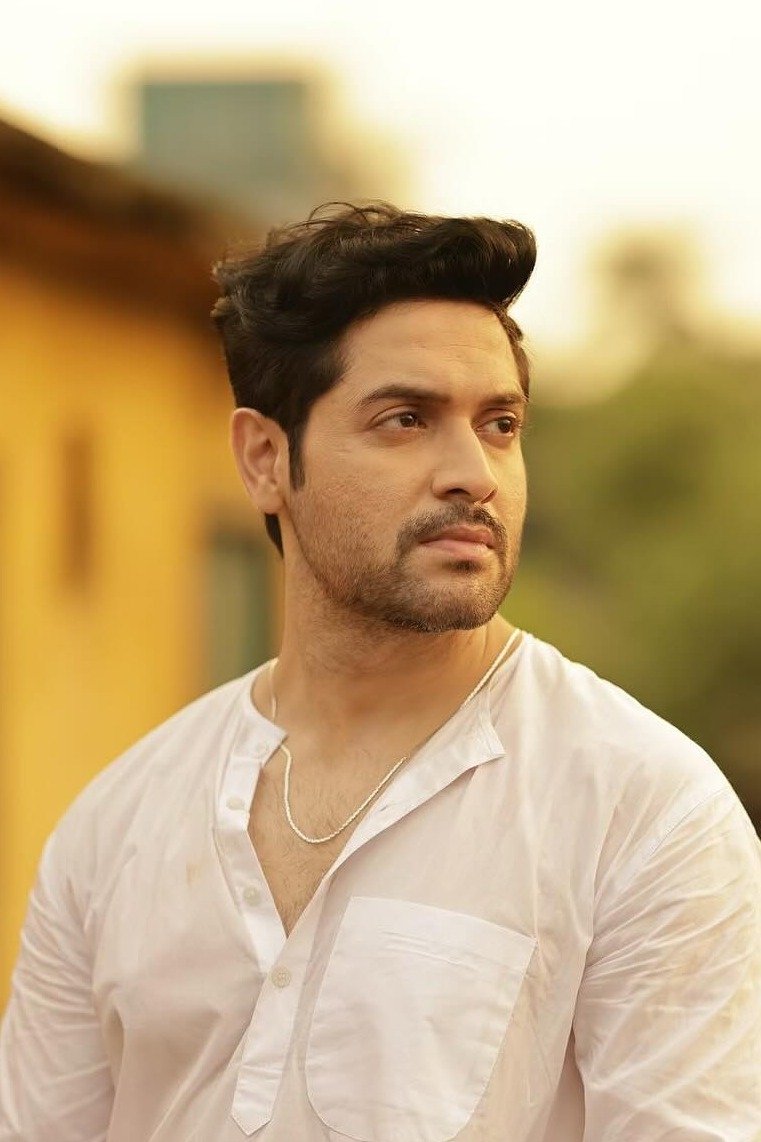 بازیگر Vikram Chatterjee  