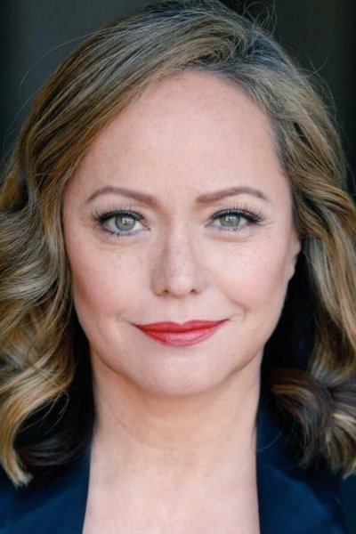 بازیگر Julia Buis  