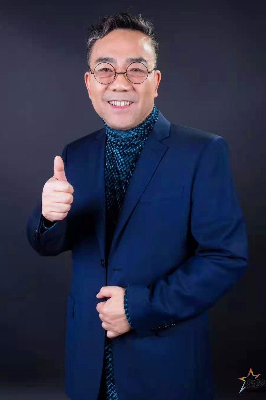 بازیگر 杨议  