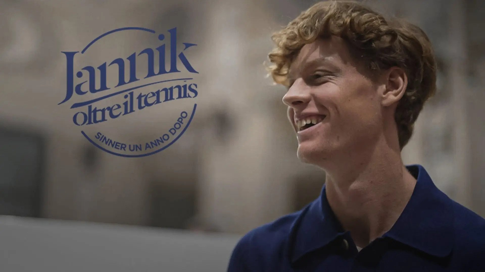 Jannik, oltre il tennis (un anno dopo)|Jannik, oltre il tennis (un anno dopo)
