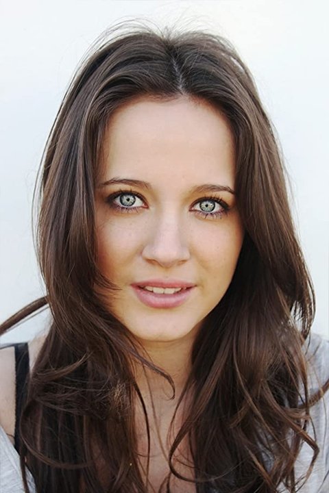 بازیگر Madeline Duggan  