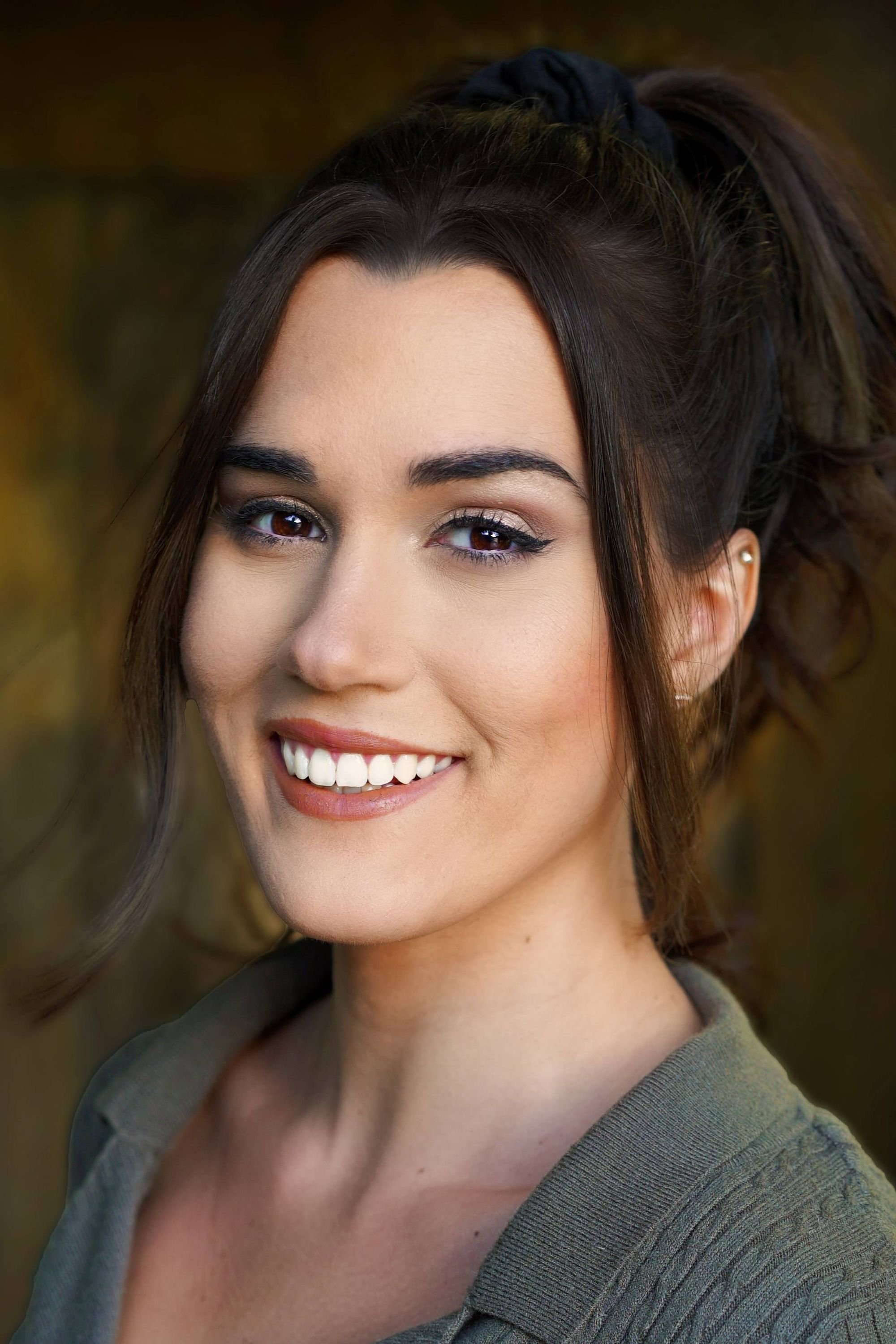 بازیگر Jacqueline Marie Alberto  