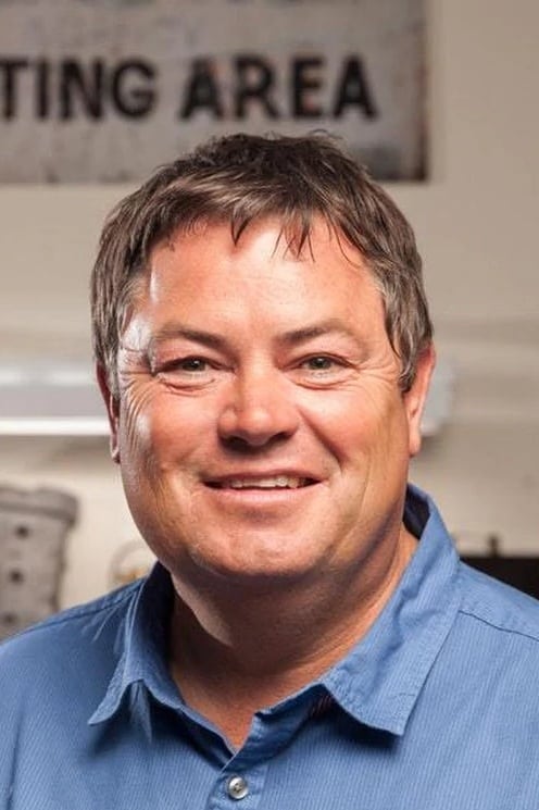 بازیگر Mike Brewer  