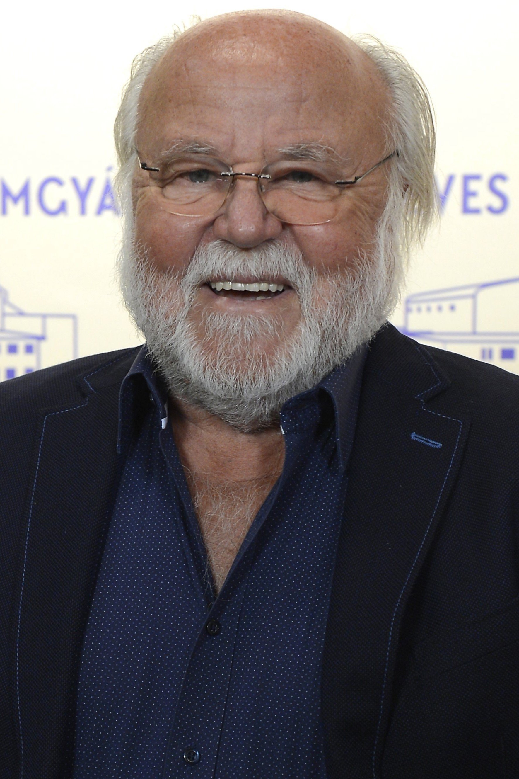 بازیگر Péter Haumann  