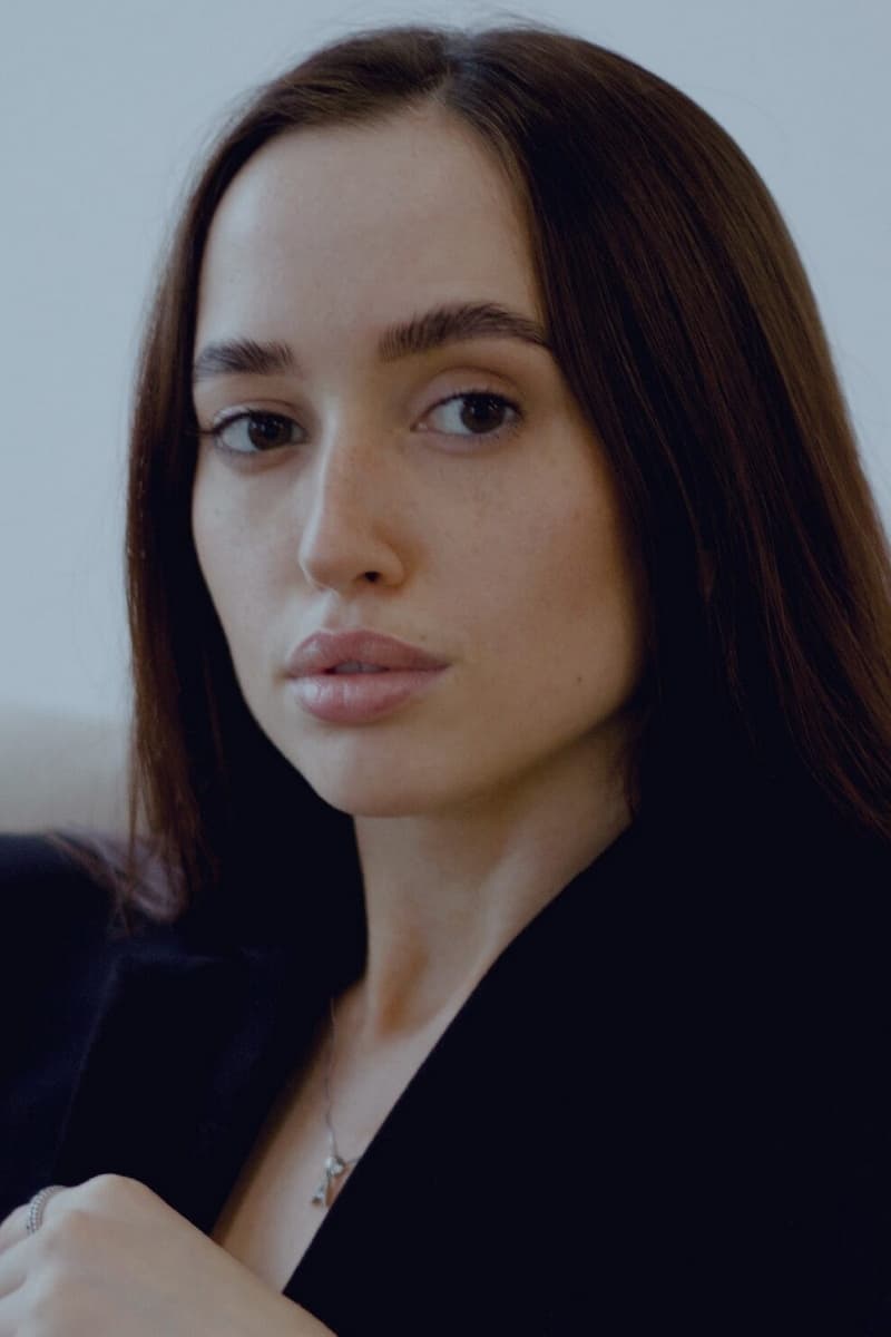 بازیگر Alyona Abramenko  