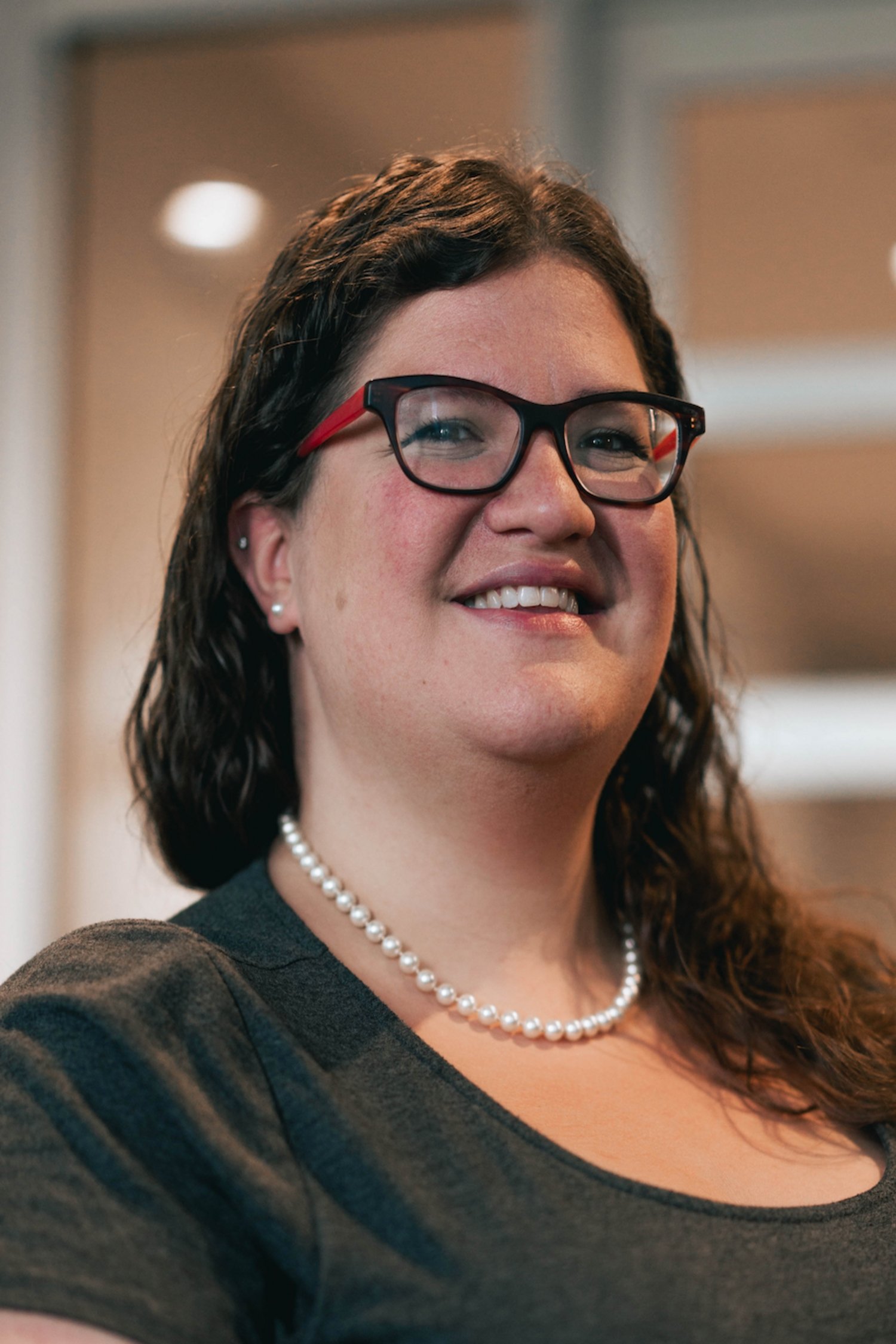 بازیگر Angela Allison  