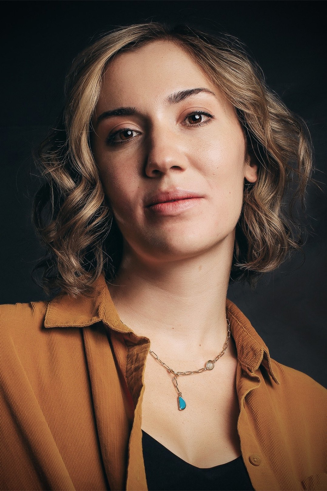 بازیگر Carmen Maher  