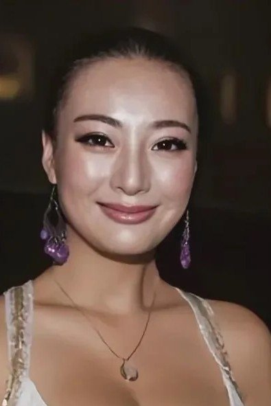 بازیگر 王李丹妮  