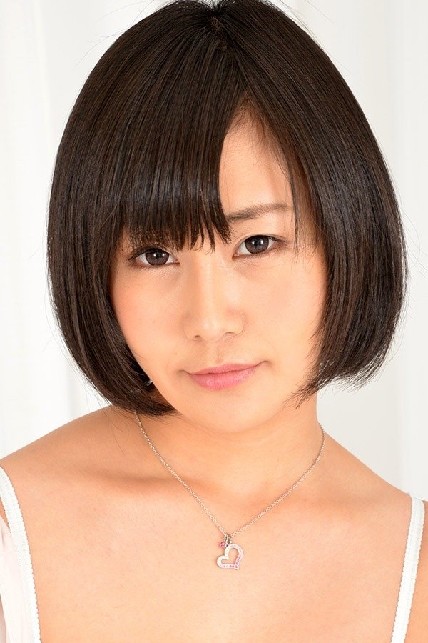 بازیگر 明里ともか  