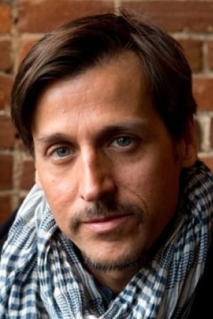 بازیگر Raine Maida  