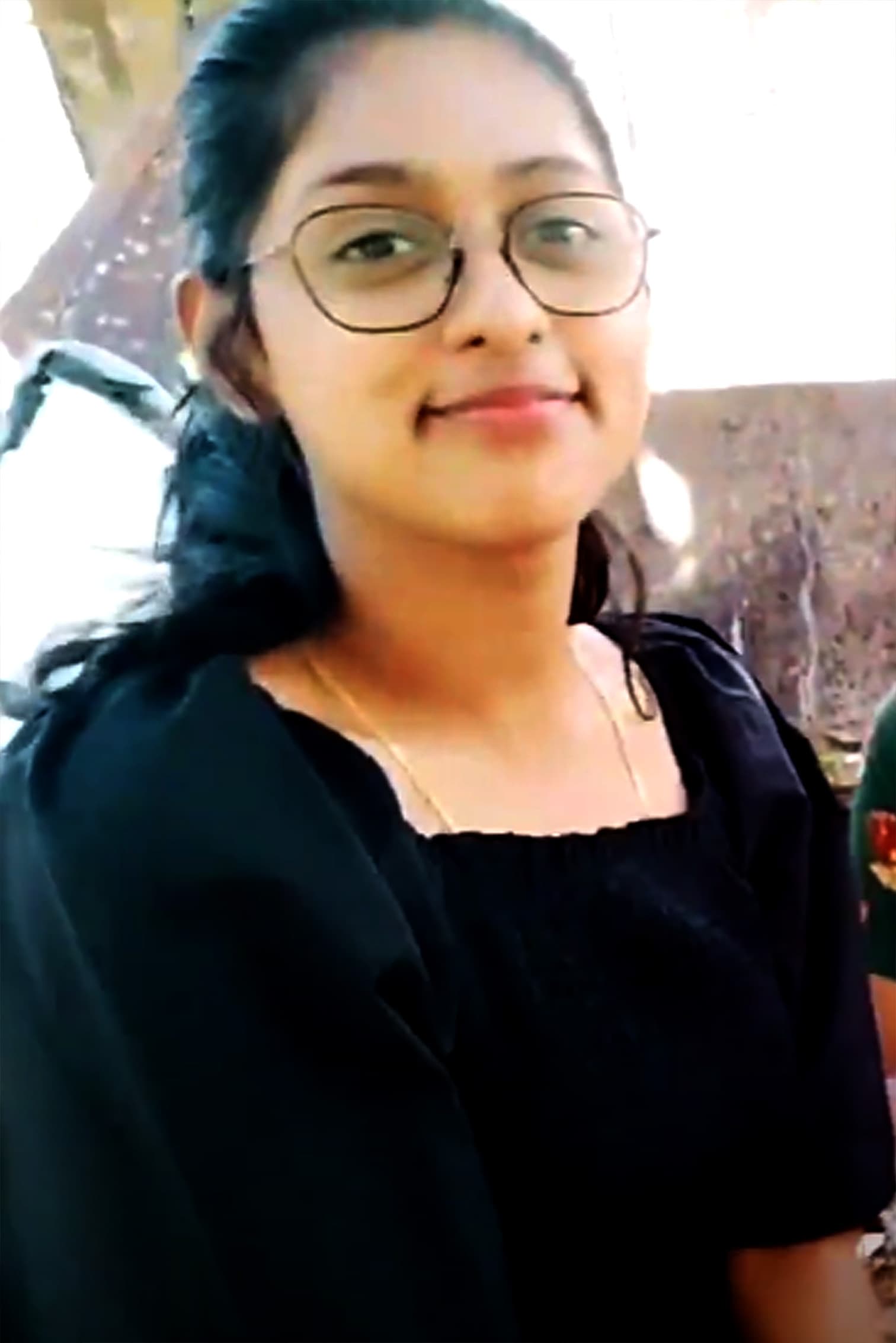 بازیگر Amrita Mohan  