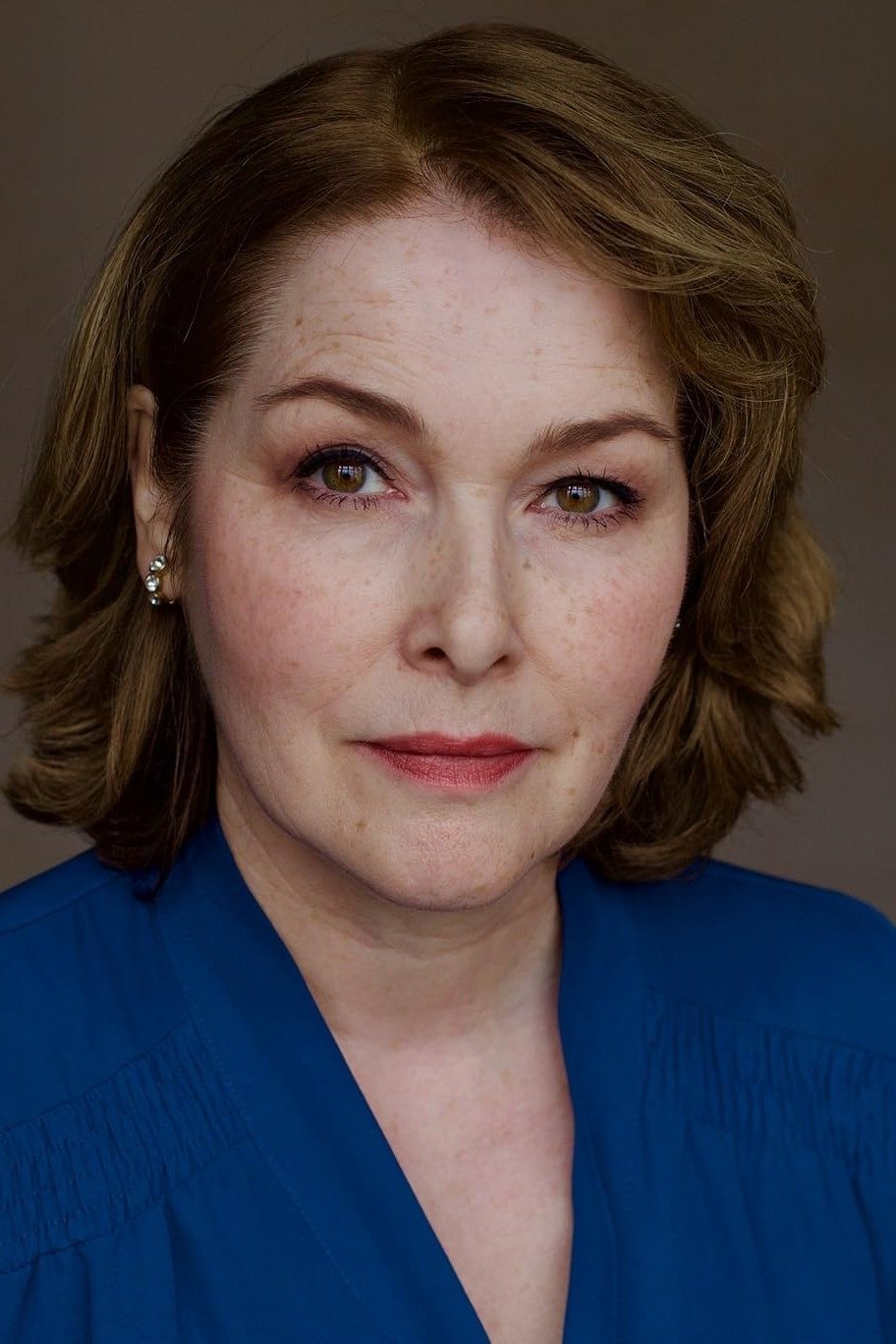 بازیگر Sarah Lockett  