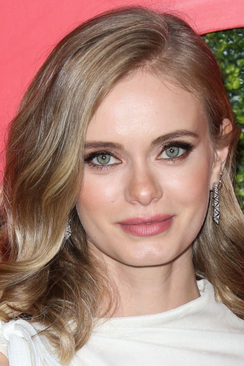 بازیگر Sara Paxton  