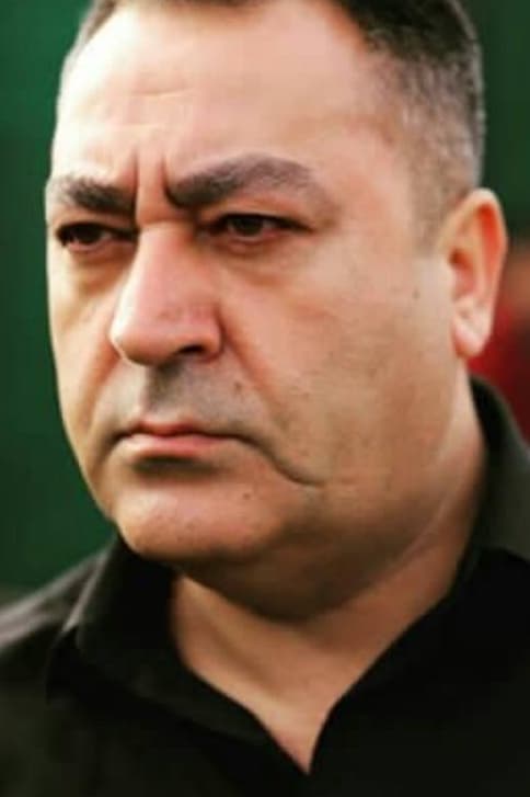 بازیگر Elxan Yunis  