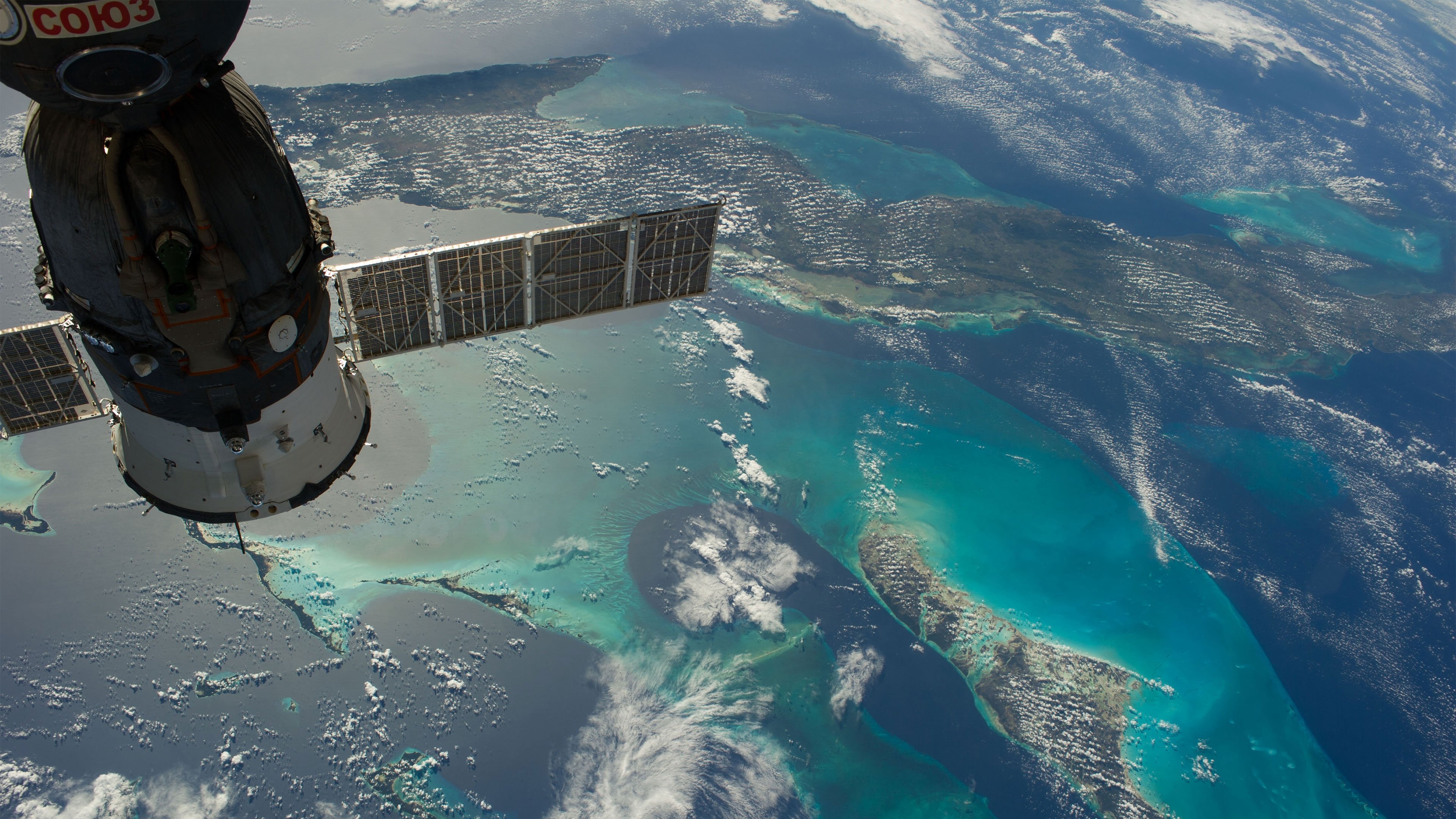 ISS: 24/7 on a space station|ISS: 24/7 on a space station