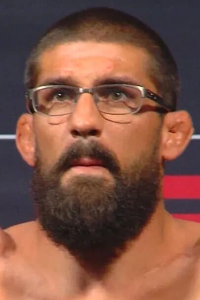 بازیگر Court McGee  